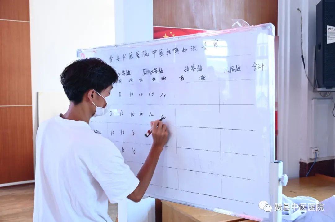 整個競賽公平公正、緊張有序3.jpg 整個競賽公平公正、緊張有序3.jpg