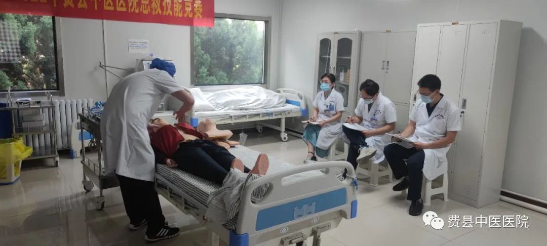 急救技能競賽于8月2日下午在示教室舉行3.jpg 急救技能競賽于8月2日下午在示教室舉行3.jpg